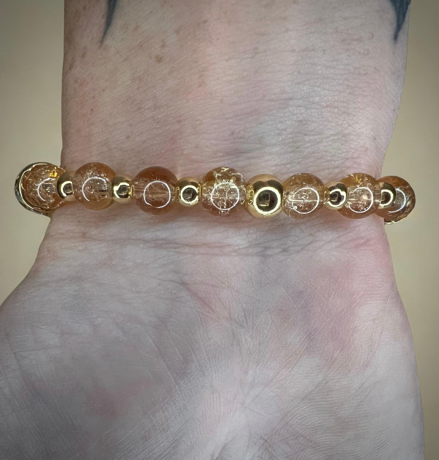 Double loop heartbeat w/ letter charm
